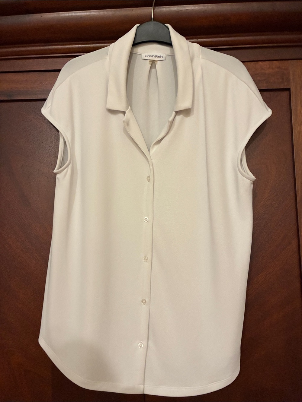 Calvin Klein Ivory Sleeveless Button-Down Top